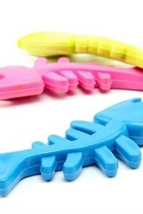 BUFFER® Balık Kemiği İskelet Şekilli Renkli Plastik Kedi Oyuncağı BUFFER® Balık Kemiği İskelet Şekilli Renkli Plastik Kedi Oyuncağı
