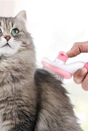 BUFFER® Kedi Köpek Tüy Toplayıcı Kendini Temizleyebilen Ergonomik Saplı Evcil Hayvan Tarağı Pembe BUFFER® Kedi Köpek Tüy Toplayıcı Kendini Temizleyebilen Ergonomik Saplı Evcil Hayvan Tarağı Pembe